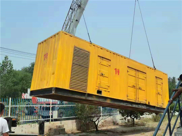 濮阳300KW柴油发电机组油耗是多少?